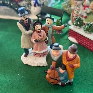 Christmas caroling porcelain characters 2 item bundle